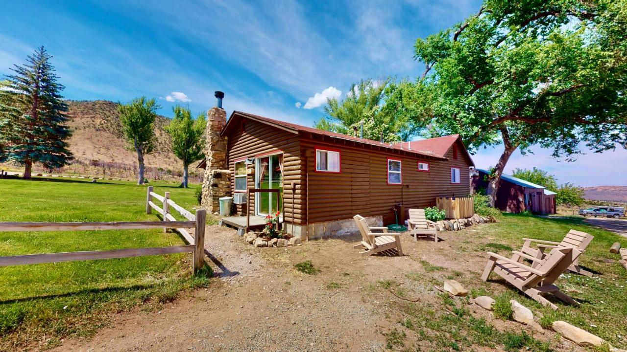 Pack Creek ~ Farm House 摩押 外观 照片